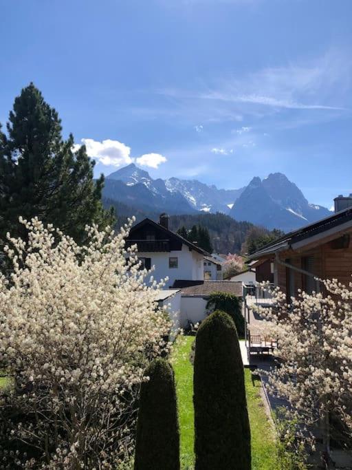 Alpsoul Eine Ferienwohnung Mit Charisma…. Garmisch-Partenkirchen Luaran gambar